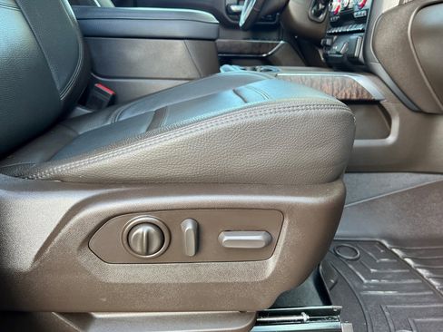 Used 2022 GMC Sierra 2500 Denali w/ Denali Ultimate Package image 21