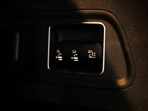 Used 2024 Mercedes-Benz GLS 63 AMG 4MATIC image 81