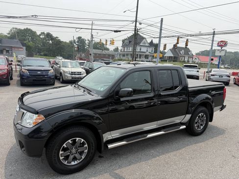 Used 2018 Nissan Frontier PRO-4X AWD/4WD image 1