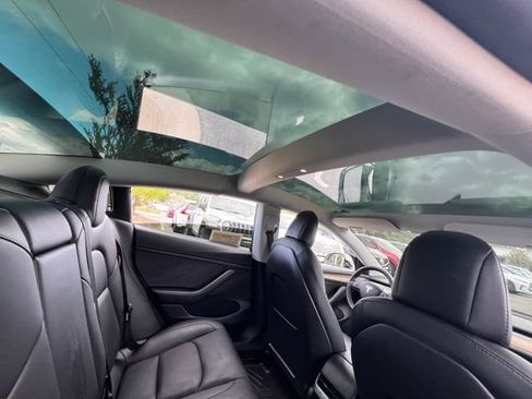 Used 2021 Tesla Model 3 Standard Range Plus RWD image 30