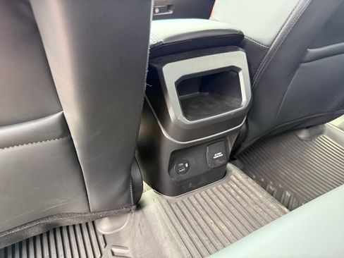 Used 2025 Ford Ranger Raptor image 7