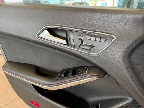 Used 2015 Mercedes-Benz CLA 250 image 21