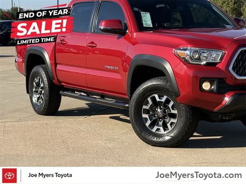 Used 2018 Toyota Tacoma TRD Off-Road image 8