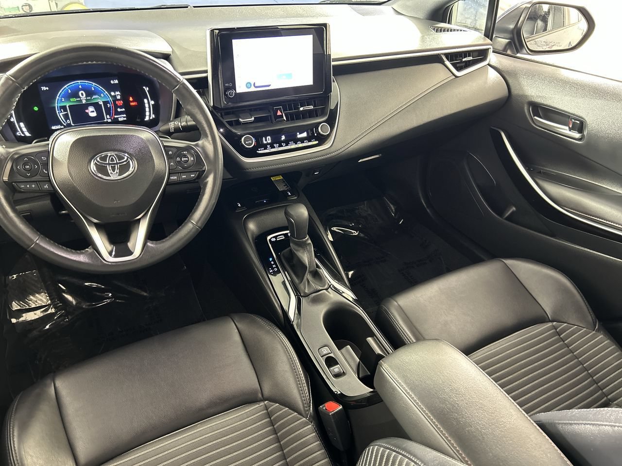 Used 2024 Toyota Corolla XSE FWD image 24