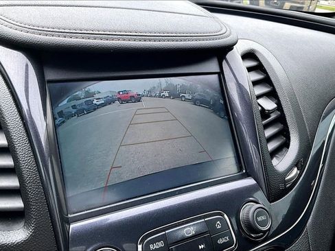Used 2019 Chevrolet Impala Premier FWD image 22