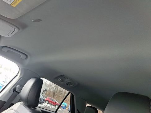 Used 2023 Ford Explorer XLT w/ Equipment Group 202A image 19