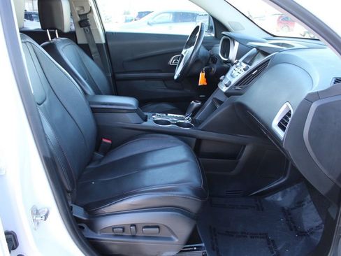 Used 2017 Chevrolet Equinox Premier w/ Enhanced Convenience Package image 18