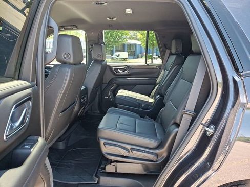 Used 2024 Chevrolet Tahoe Z71 w/ Luxury Package AWD/4WD image 12
