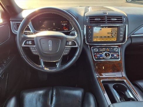 Used 2018 Lincoln Continental w/ Equipment Group 500A image 4