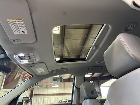 Used 2019 Chevrolet Traverse Premier AWD/4WD image 13