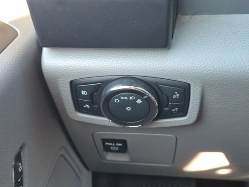 Used 2017 Ford F150 XL w/ Equipment Group 101A Mid AWD/4WD image 24