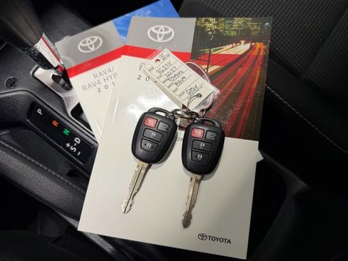 Used 2017 Toyota RAV4 XLE w/ All Weather Liner Package image 34