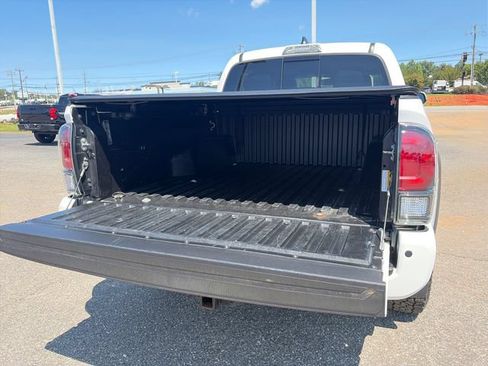 Used 2020 Toyota Tacoma TRD Pro AWD/4WD image 30