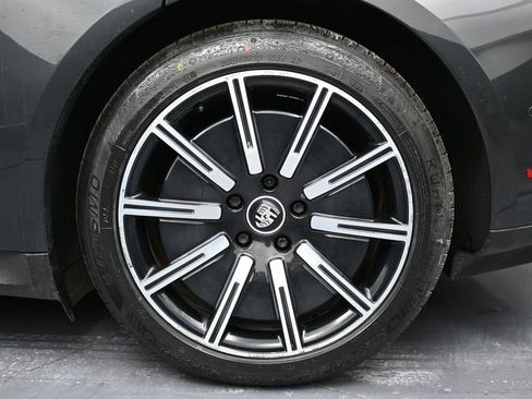 Used 2020 Porsche Taycan 4S image 11