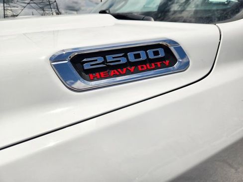 Used 2024 RAM 2500 Big Horn AWD/4WD image 9
