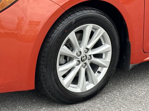 Used 2023 Toyota Corolla SE w/ SE Premium Package image 29