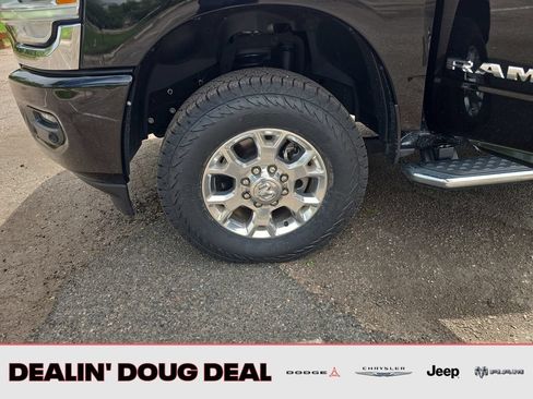 Used 2024 RAM 2500 Laramie AWD/4WD image 27