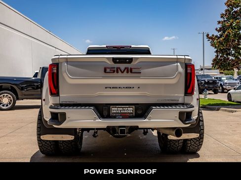 Used 2024 GMC Sierra 3500 Denali w/ Technology Package AWD/4WD image 8