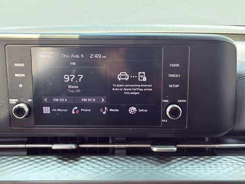Used 2023 Kia Carnival LX FWD image 30
