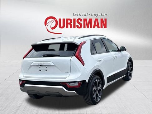 Certified 2025 Kia Niro SX Touring image 2