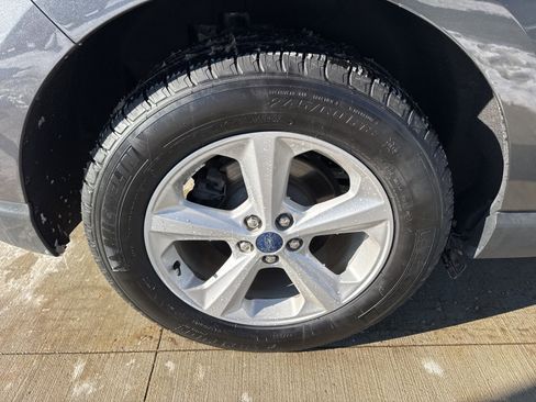 Certified 2020 Ford Edge SE image 18