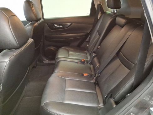 Used 2020 Nissan Rogue SL w/ Premium Package image 13