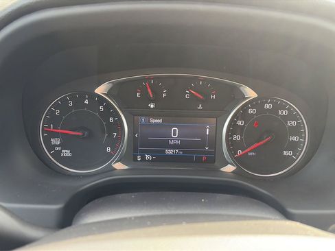 Used 2022 GMC Acadia SLE w/ Driver Convenience Package FWD image 8