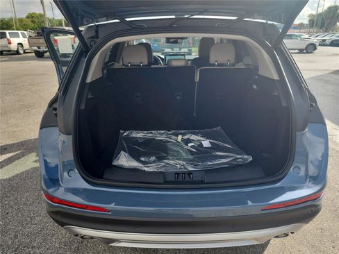 New 2026 Lincoln Corsair Premiere image 18