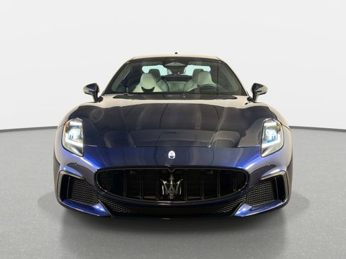Used 2024 Maserati GranTurismo Trofeo AWD/4WD image 8