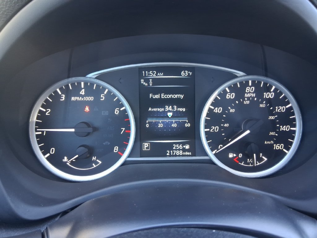 Used 2018 Nissan Sentra SL FWD image 16
