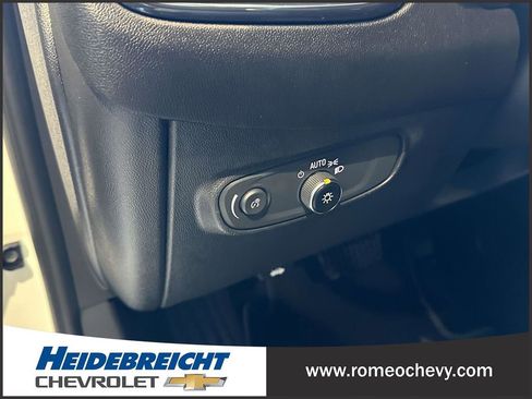 Used 2024 Chevrolet Equinox RS image 19