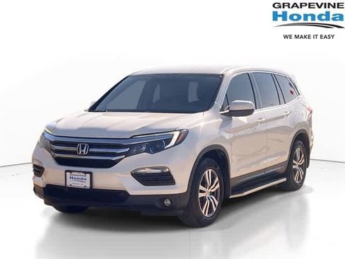 Certified 2017 Honda Pilot EX image 1