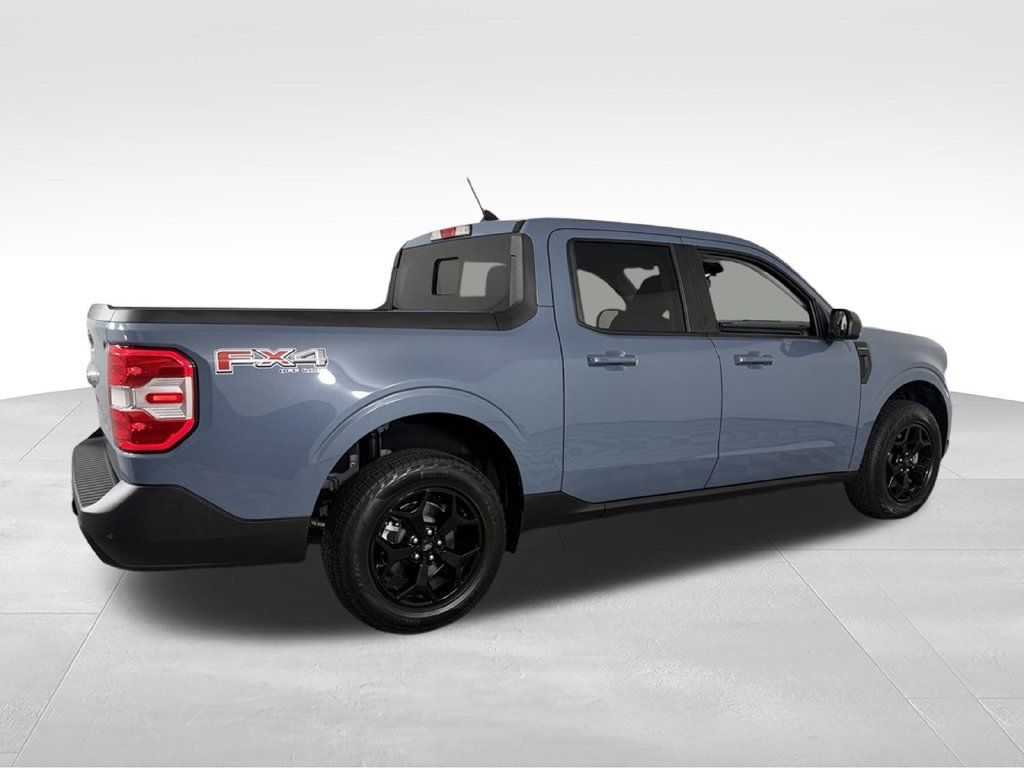 Used 2024 Ford Maverick Lariat w/ FX4 Off-Road Package AWD/4WD image 7