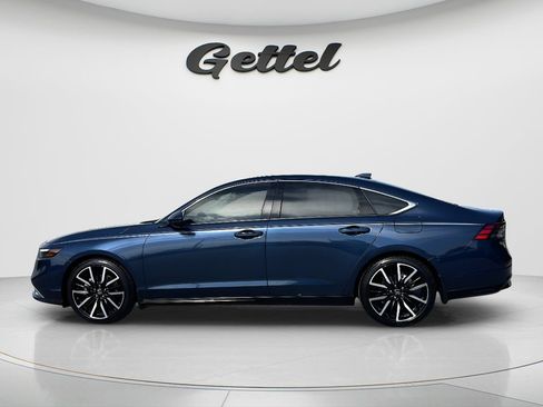 Used 2024 Honda Accord Touring image 8