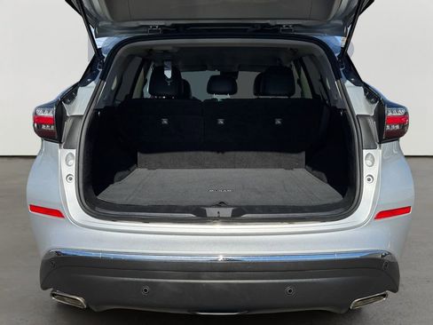 Used 2023 Nissan Murano SV image 10