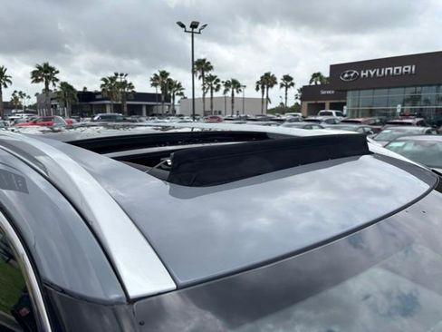Used 2022 Nissan Rogue SL w/ SL Premium Package FWD image 7