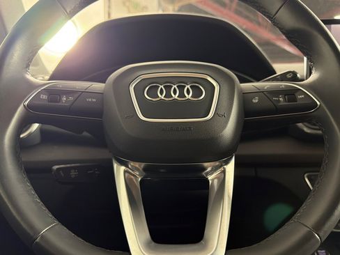 Used 2023 Audi Q5 2.0T Premium Plus w/ Premium Plus Package AWD/4WD image 22