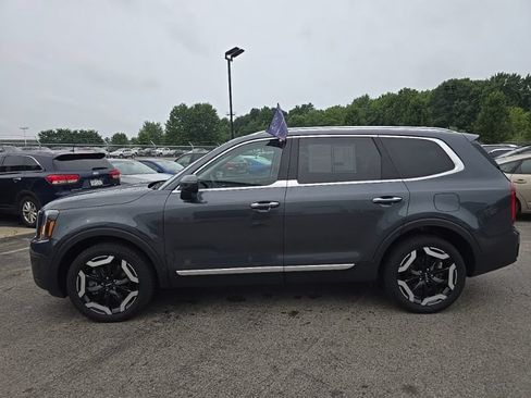 Certified 2024 Kia Telluride S w/ S Sunroof Package AWD/4WD image 4