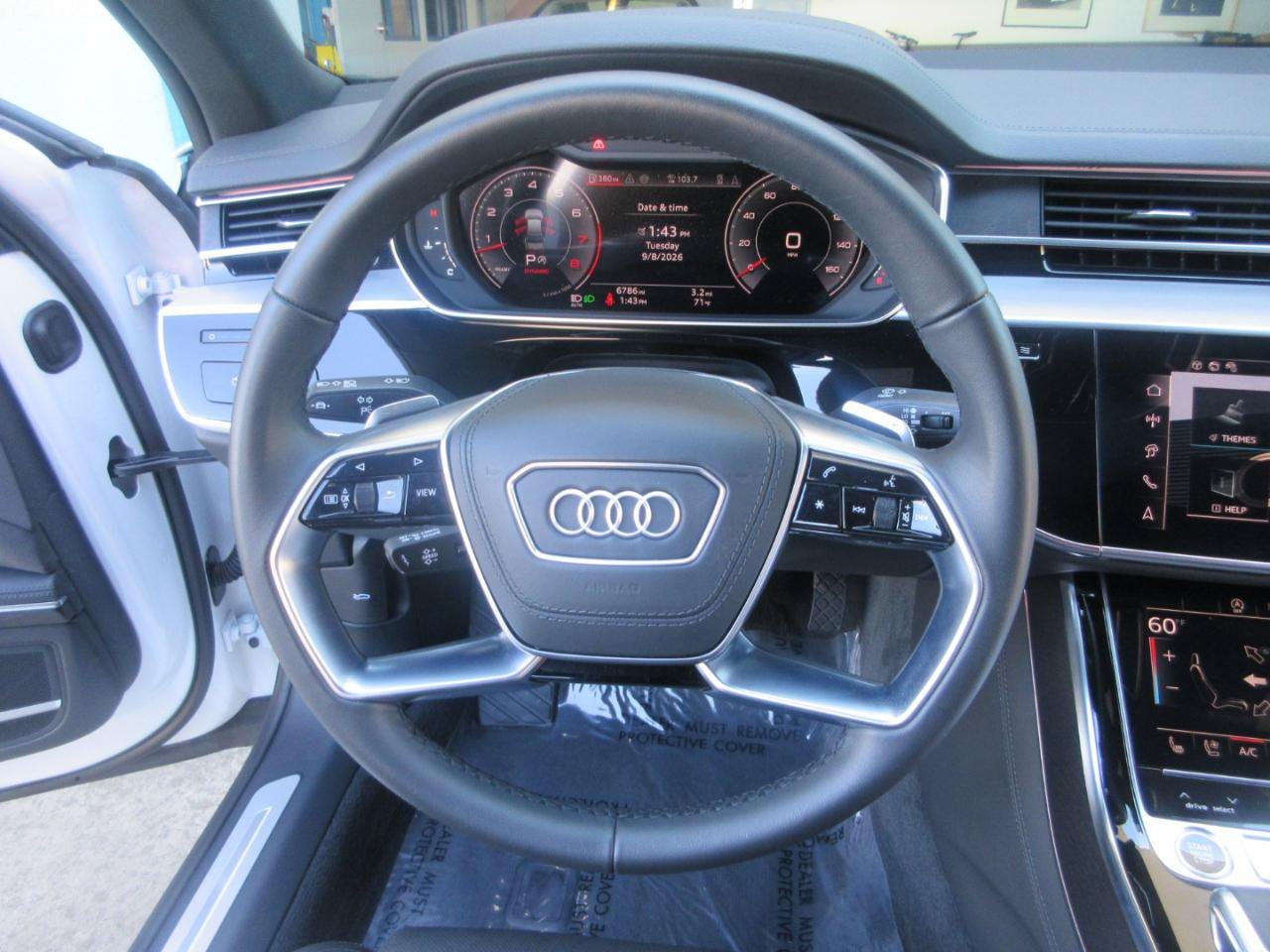 Used 2025 Audi A8 L 3.0T w/ EXECUTIVE PACKAGE w/ Executive Package AWD/4WD image 51