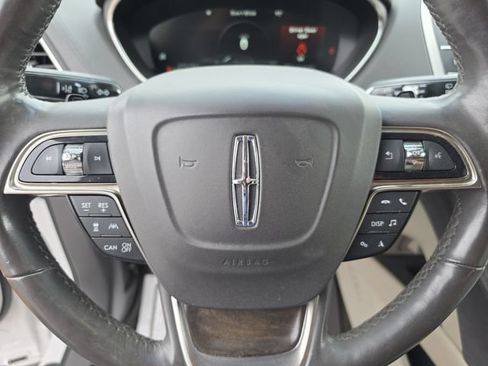 Used 2019 Lincoln Nautilus Reserve FWD image 36