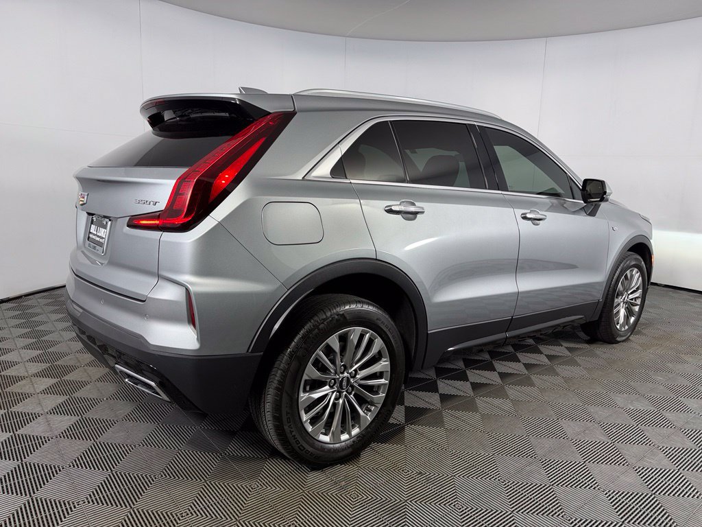 Used 2024 Cadillac XT4 Premium Luxury AWD/4WD image 7