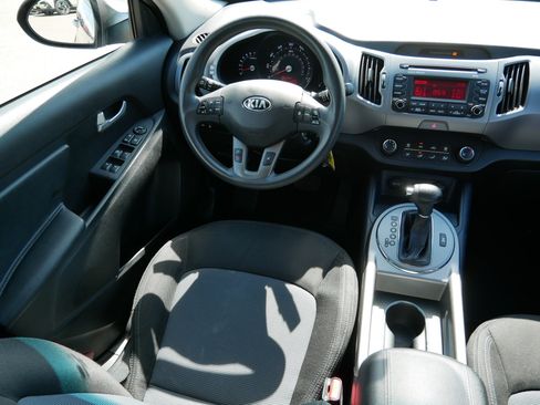 Used 2015 Kia Sportage LX AWD/4WD image 9