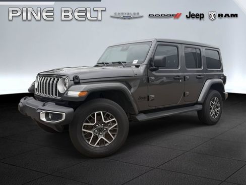 Used 2025 Jeep Wrangler Unlimited Sahara w/ Safety Group AWD/4WD image 1