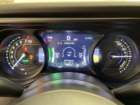 Used 2024 Jeep Wrangler Unlimited Rubicon 4xe w/ Technology Group image 13