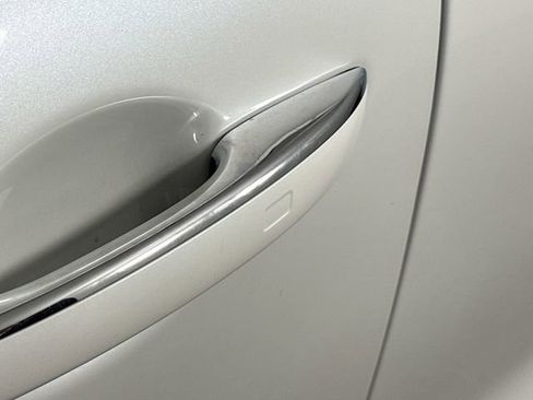 Used 2023 Genesis G80 2.5T image 16