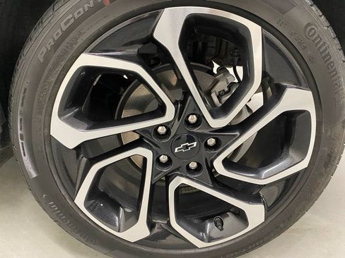 Used 2025 Chevrolet Trax RS FWD image 26