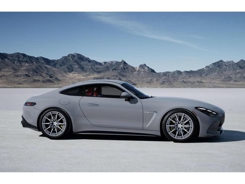 Used 2025 Mercedes-Benz AMG GT 63 image 15
