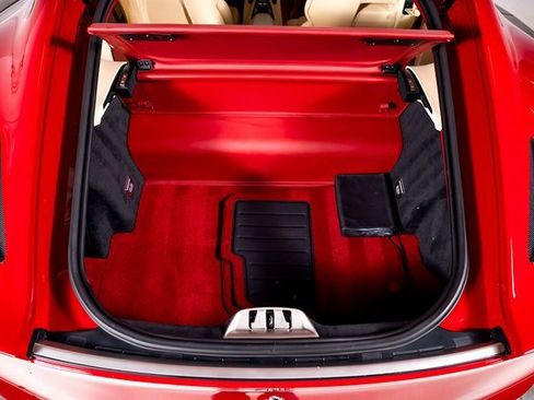 Used 2016 Ferrari F12 Berlinetta image 9