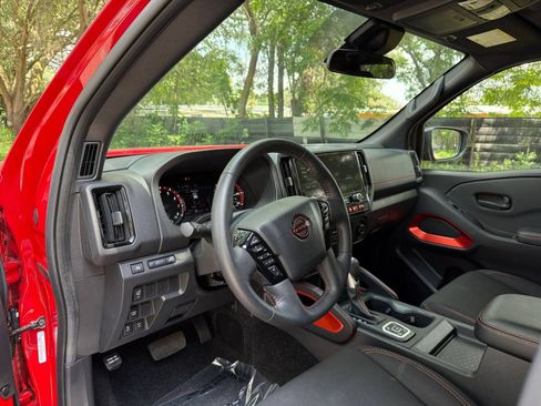 Used 2026 Nissan Frontier PRO-4X AWD/4WD image 31