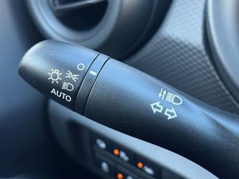 Certified 2025 Nissan Kicks Play S image 10